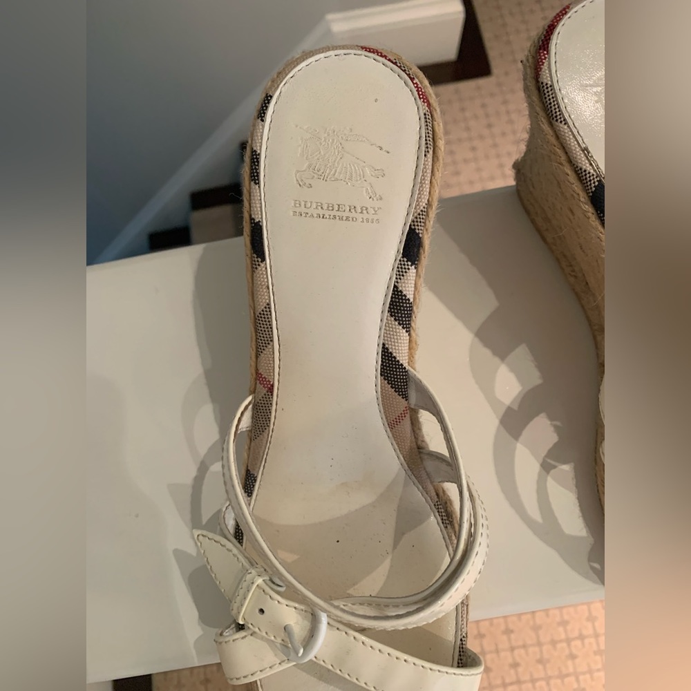 Burberry strapped wedges, size 41 - Picture 3 of 7